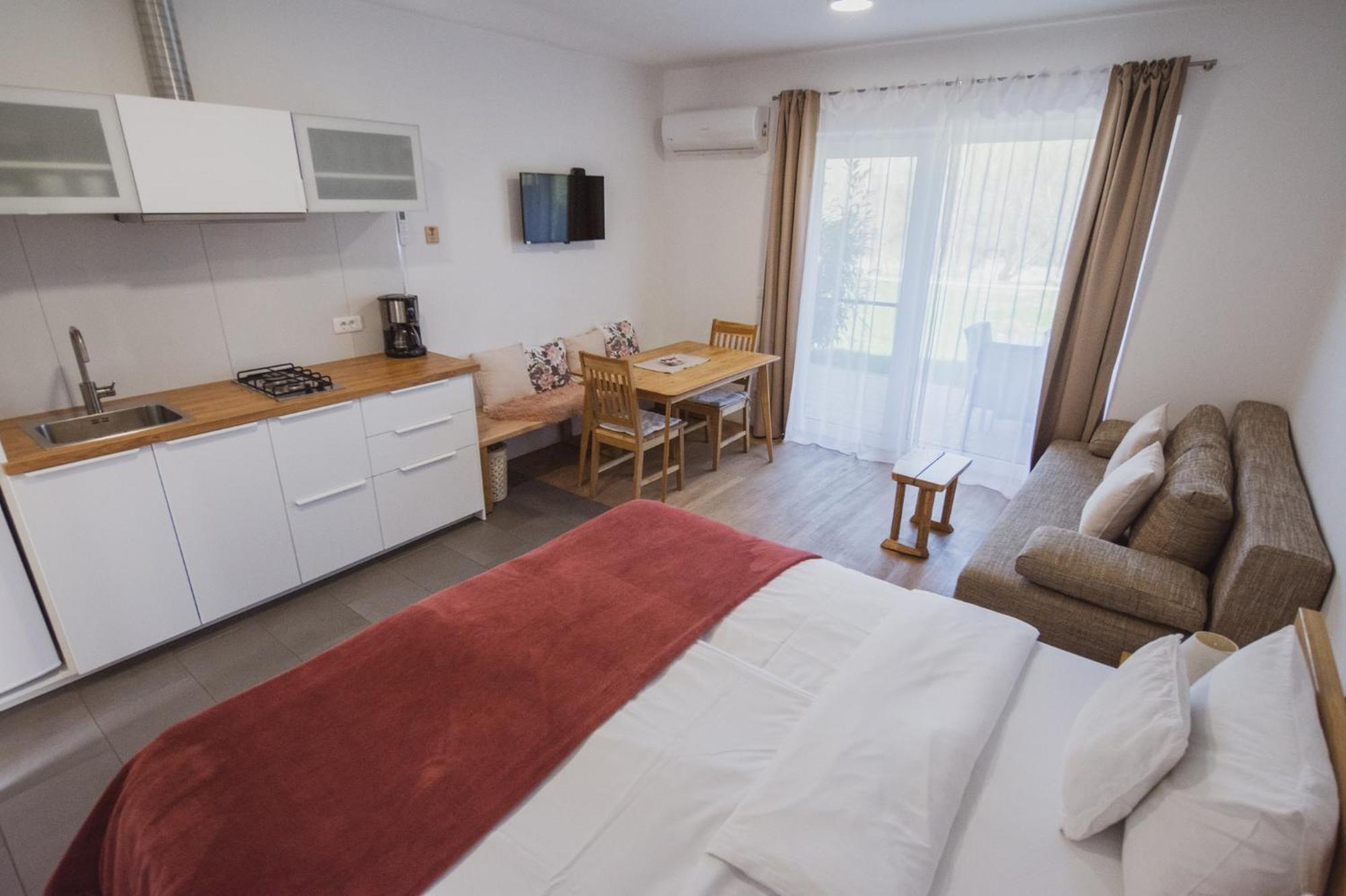 Pr'Fik Apartments クラーニ 部屋 写真